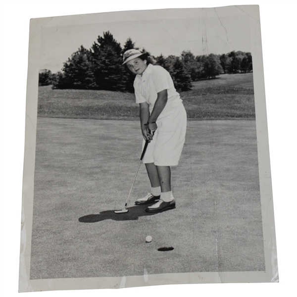Patty Berg Putting Photo
