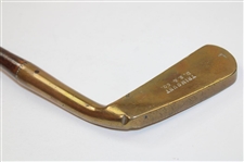 1900 D.S & Company – Trimount Series, Ladies Smooth Face, Gun Metal Blade Putter