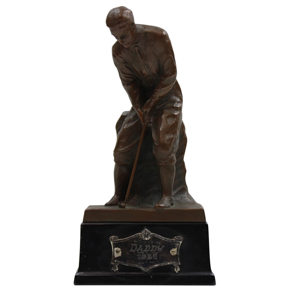 1929 WB Daddy Golfer Statue