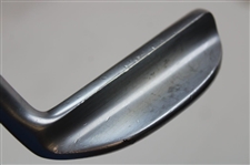 The Wilson 8802 Putter - Wilson in Red