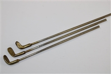 Classic Golf Themed Set of Clubs Ash Tray
