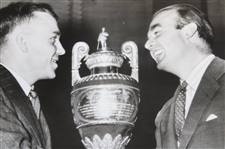 Charlie Yates & Jess Sweetser with Brit. Am Champ Trophy Wire Photo with Signed Card - 1938 JSA ALOA