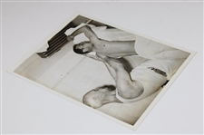 1940 Ben Hogan 'Leads Golf Tournament Despite Hurt Back' Great Photo