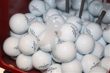 Classic Victor Red Golf Ball Dispenser Machine w/Key