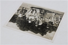 1953 Bob Hope 'Lazy Way on Fairway' Wide World Press Photo