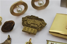 Various Cufflinks, Pins, Belt Buckle & other Golf Theme Items From The Collection of Jacky Cupit