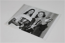 Betsy Rawls Signed 1964 SI Magazine w/Rawls Wins Womens National Open 1951 Wire Photo JSA ALOA