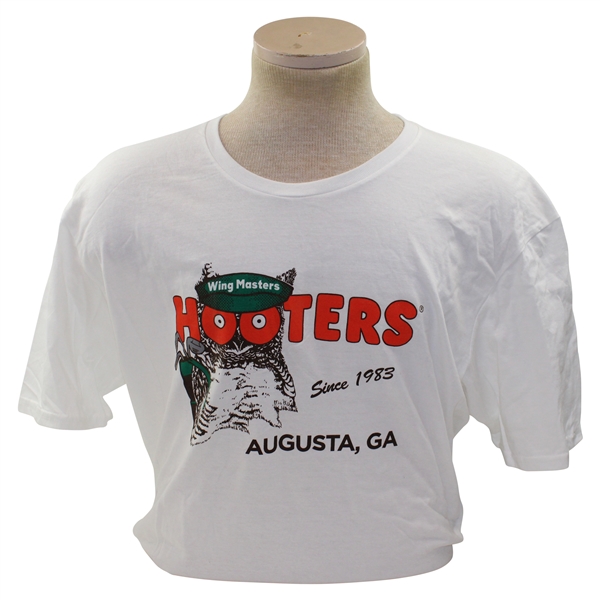 Augusta, GA. HOOTERS Wing Masters Golfing Owl Themed T-Shirt - Size XL