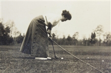1908 Mrs. Charles Frailey 'Ladies Golf Star on the Course' Early Action Photo