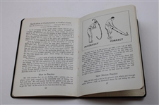 1935 'Rights and Wrongs of Golf' by Bobby Jones AG Spalding & Bros Green Cover Booklet