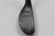 c.1923 Huntley Putter w/ Thumb Groove Shaft