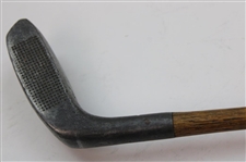 c.1923 Huntley Putter w/ Thumb Groove Shaft