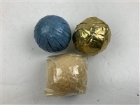 Collection of 19 Vintage Wrapped Golf Balls Including Dunlop, Slazenger, and Penfold