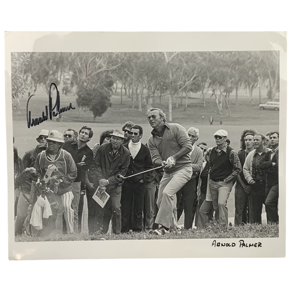 Arnold Palmer Signed c.1960s Original Black and White Studio Photo JSA ALOA
