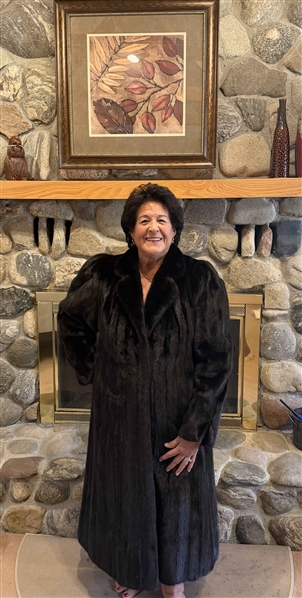 Nancy Lopezs Personal Full-Length Dark Mahogany Mink Fur Swing Coat